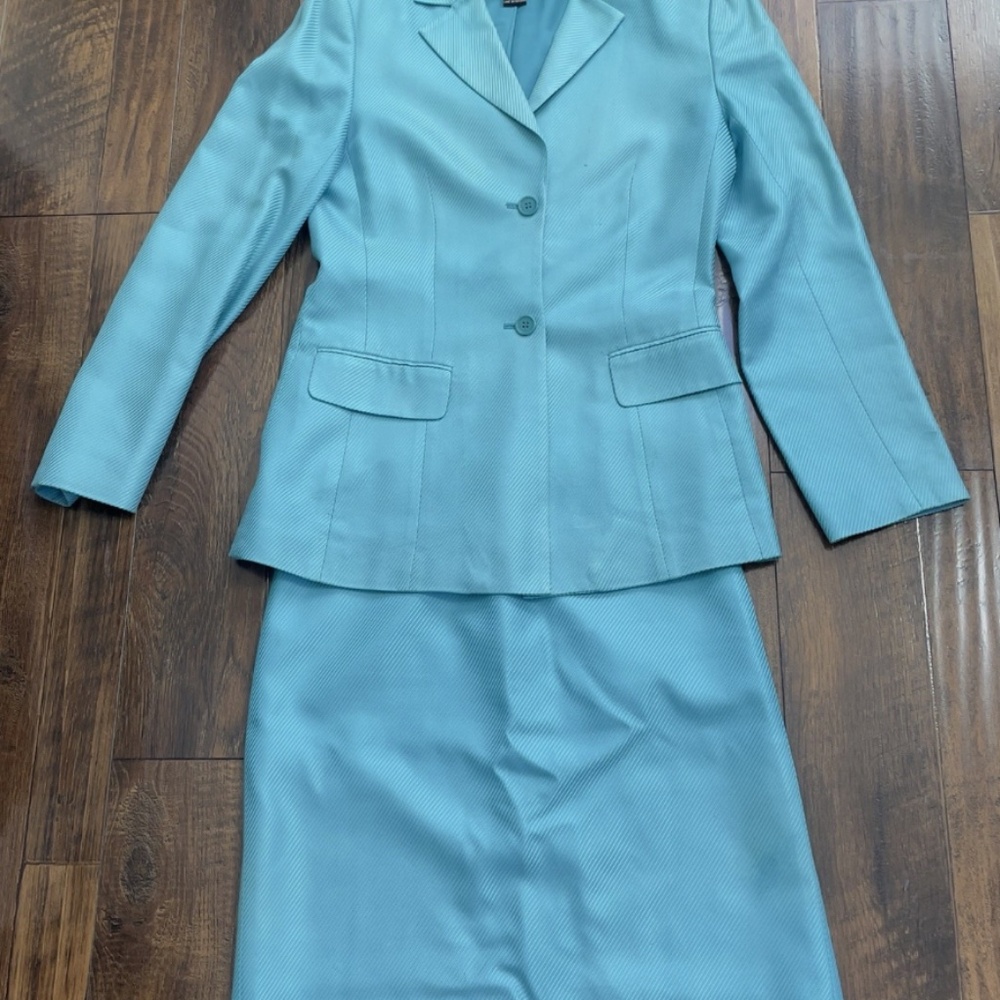BCBGMaxAzria Slate Blue Skirt Set